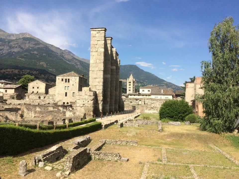 Al Teatro Romano - Cir 0343 Аоста Экстерьер фото